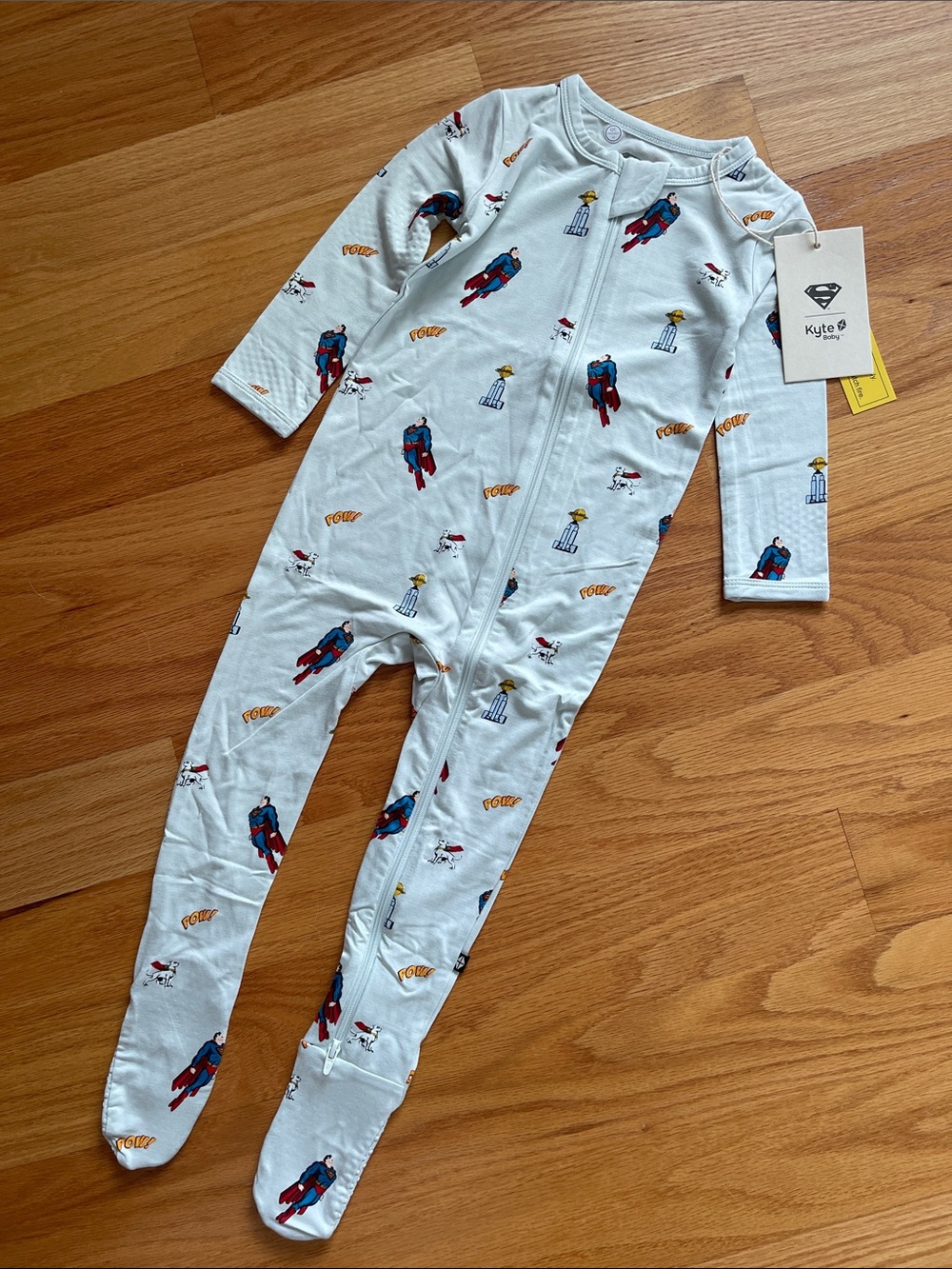 NWT Kyte BABY Superman Zippered Footie